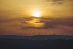 Cum influențează schimbările climatice producția de energie eoliană?