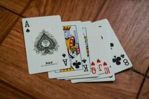 Diferența dintre Texas Hold’em și Omaha: ce variantă de poker ți se potrivește